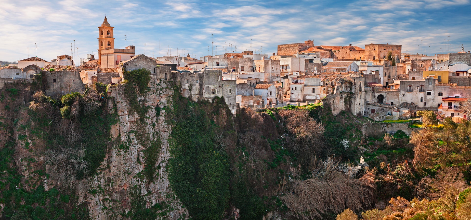 Vista panoramica del paesaggio Laterza